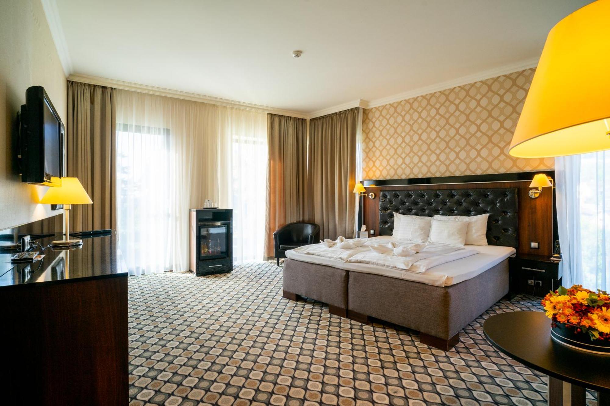Hotel Castello & Thermal Spa Siklós מראה חיצוני תמונה
