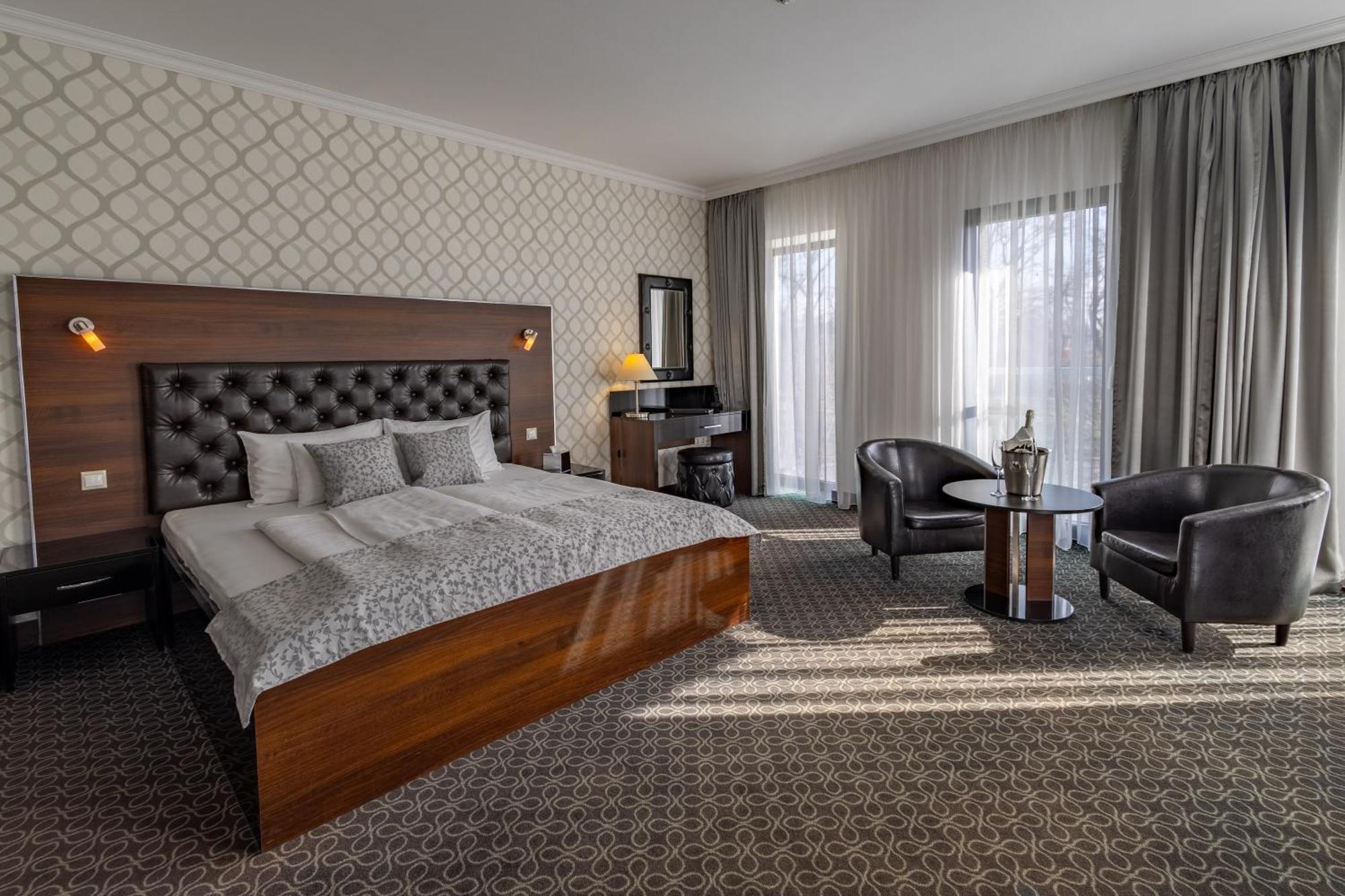 Hotel Castello & Thermal Spa Siklós מראה חיצוני תמונה