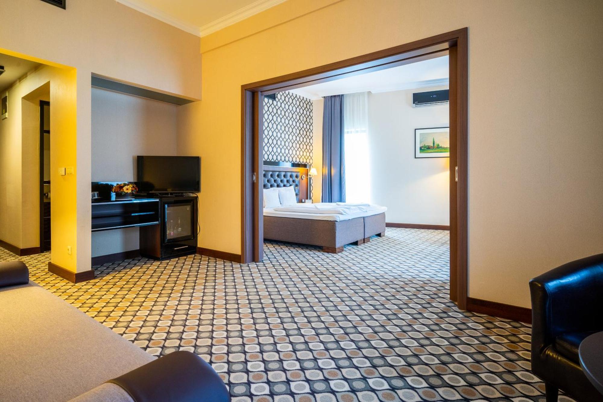 Hotel Castello & Thermal Spa Siklós מראה חיצוני תמונה