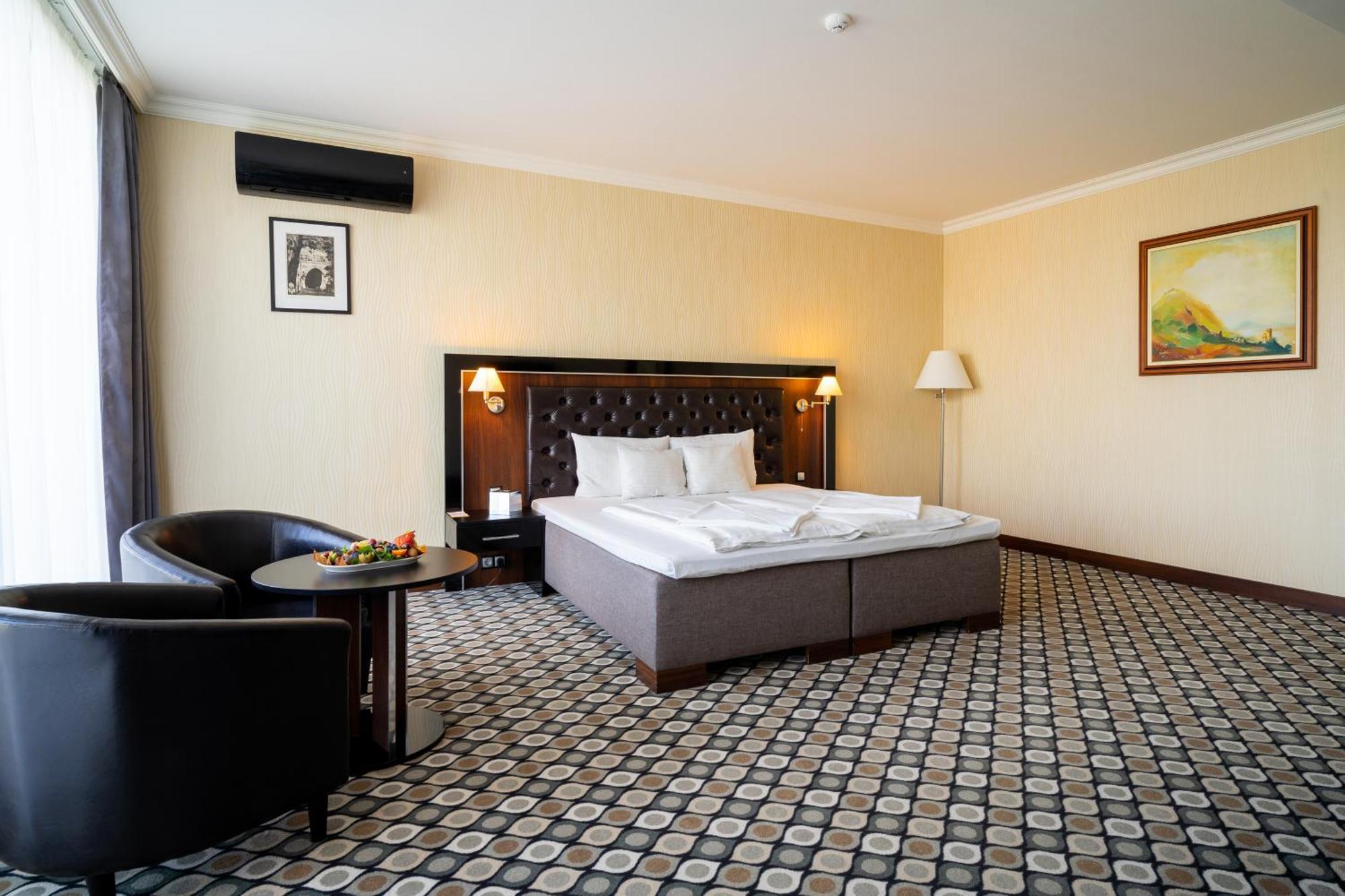 Hotel Castello & Thermal Spa Siklós מראה חיצוני תמונה