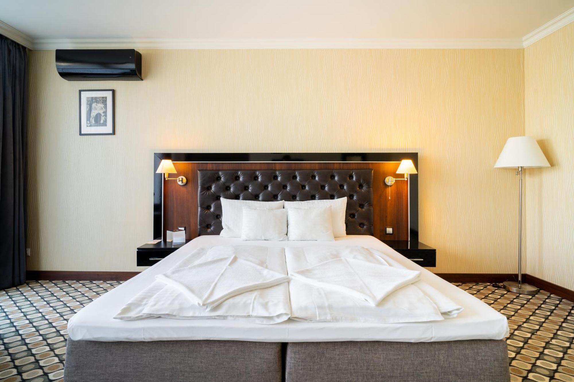 Hotel Castello & Thermal Spa Siklós מראה חיצוני תמונה